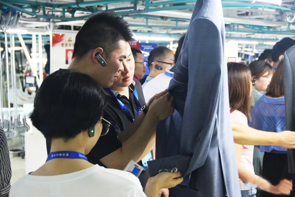 红领考察学习