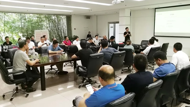 红领“互联网+”商业模式架构解析：新众筹模式下的O2O和C2M模式